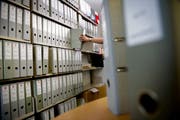 Akten in der Gerichtskanzlei in Stans. (Bild Corinne Glanzmann)