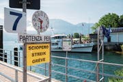 Schiffsanlagestelle in Locarno: Der Arbeitskampf am Lago Maggiore dauert seit Sonntag. (Bild: Samuel Golay/Ti-Press (25. Juni 2017))