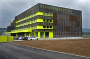 Aussenansicht der neuen Speicherbibliothek in Büron.