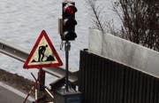 Der Lenker verunfallte in einem Baustellenbereich. (Symbolbild)