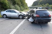 An diesem Unfall beteiligt war ebenfalls ein schwarzer VW Golf. Die Polizei sucht nach dem Auto. (Bild: Luzerner Polizei)