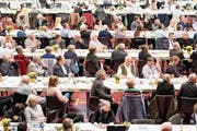 Ist die SVP behäbig geworden? Delegierte an einer Versammlung in Frauenfeld. (Bild: Ennio Leanza/Keystone (17. Oktober 2017))