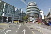 Der Unfall ereignete sich beim Löwenplatz in Luzern. (Bild: Google Maps)