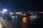 Die Gesamteinsatzzeit der Polizei beim Unfall am 6. November auf der A4 war länger als vier Stunden, dies kostet zukünftig extra. (Bild: Zuger Polizei)