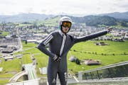 Der Horwer Gregor Deschwanden bereitet sich auf den Sprung in Einsiedeln vor. (Bild: Keystone / Alexandra Wey)
