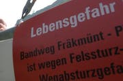 Im Gebiet oberhalb der Rodelbahn Fräkmünt kommt es immer wieder zu Felsstürzen. (Symbolbild) (Bild: Archiv / Neue LZ)