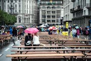 Im Regen: das diesjährige Luzerner Fest. (Bild Pius Amrein)