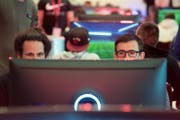 Gamer-Turnier «Fifa 18 Royal Cup - Playstation 4» im Panoramasaal des Grand Casino Luzern. (Bild: Pius Amrein (Luzern, 22. Oktober 2017))