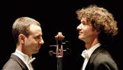 10 Jahre Cello-Comedy: Das Duo Calva präsentiert am 4. Oktober in der Rathus-Schüür sein «Best of». (Bild: PD)