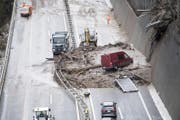 Die Aufräumarbeiten sind in vollem Gange. (Bild: Urs Flueeler / Keystone (23. Januar 2018))