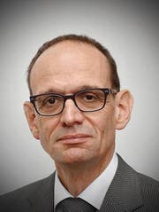 Hans Hirschi, Rektor Kantonsschule Alpenquai: «Wenn ein Zwischenjahr sinnvoll genutzt wird, kann es durchaus eine Chance sein.» (Bild: PD)