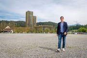 Robert Zupan von der Cateringfirma Rockservices auf der Allmend in Luzern, wo nächstes Wochenende das Festival «Allmend rockt» stattfindet. (Bild Philipp Schmidli)