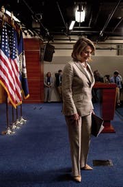Fraktionschefin Nancy Pelosi steht nach einer Niederlagenserie unter Druck. (Bild: Andrew Harnik/AP)