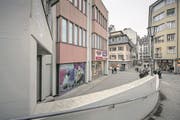 Diese Tiefgaragen-Einfahrt am Museggrain soll als Ausgang des Parkhauses Musegg genutzt werden. (Bild: Pius Amrein (Luzern, 9. Februar 2017))
