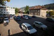 Parkplätze auf dem Pfarreiheimplatz in Ebikon. (Bild: pd)