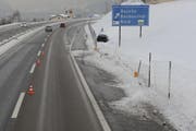 Die Unfallstelle bei der Ausfahrt Buochs Beckenried Nord. (Bild: Kantonspolizei Nidwalden)