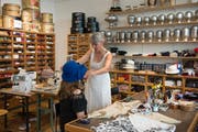 Blick in eine Hutmacherei in der Stadt Luzern. (Bild: Nadia Schärli / Neue LZ)