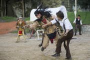 Eine Szene anlässlich einer Hauptprobe des Freilichtspiels "Winnetou". (Bild: KEYSTONE/Urs Flueeler)
