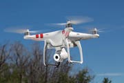 Mit GPS ausgerüstete Drohnen des Typs «DJI Phantom» sind derzeit hoch im Kurs. (Bild: pd)