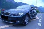 Eines der Unfallwagen in Altdorf. (Bild: Kapo Uri)