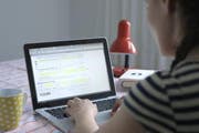 Jede dritte Steuererklärung wird elektronisch ausgefüllt. (Bild: Screenshot youtube)