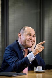 Wolfgang Sobotka (60) fände es unproblematisch, wenn ein FPÖ-Politiker Bundespräsident würde. «Bei uns ist das Äquivalent zur SVP die FPÖ», sagt er im Gespräch mit unserer Zeitung.Bild: Pius Amrein (Luzern, 14. November 2016)