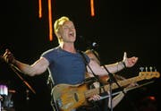 «Ich predige nicht von einer Seifenkiste», sagt Sting (65).Bild: Tatan Syuflana/AP Photo (Jakarta, 5. März 2016)