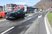 Das Bild zeigt den Unfallwagen bei der Autobahnausfahrt Stans-Süd. (Bild: PD)