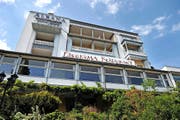 Soll 2018 wiedereröffnet werden: Das Hotel Albana in Weggis. (Archivbild Boris Bürgisser)