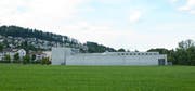 Auf diesem Areal bei der Haftanstalt Grosshof soll ein Asylzentrum entstehen. (Bild: Dominik Wunderli / Neue LZ)