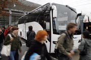 Weil die Polizei den Tellbus anhielt, mussten die Passagiere zusehen, wie sie ans Ziel kommen. (Symbolbild) (Bild: Archiv / Neue LZ)