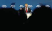 US-Präsident Donald Trump lobte in seiner Rede am WEF 2018 die Vorzüge der USA als Wirtschaftsstandort. (Bild: Markus Schreiber/AP (Davos, 26. Januar 2018))