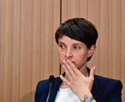AfD-Chefin Frauke Petry verzichtet überraschend auf die Spitzenkandidatur. (Bild: John MacDougall/AFP (Berlin, 18. April 2017))