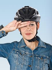 Ein korrektes Tragen des Velohelms träft zur Sicherheit bei. (Bild: pd)