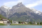 Blick von Engelberg Richtung Hahnen, wo die 39-jährige Luzernerin abgestürzt ist. (Bild: Archiv Neue OZ)