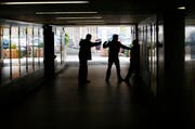 Die Täter prügelten auf den damals 67-jährigen T.K. ein. (Symbolbild) (Bild: Archiv Neue ZZ)
