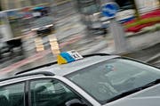 Ein Taxifahrer, hier am Luzerner Bahnhof. (Archivbild Neue LZ)