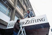 Am 4. Januar 1996 wird das Medienhaus der «Luzerner Zeitung» mit «Neue Luzerner Zeitung» angeschrieben. Die «Luzerner Zeitung» und die «Luzerner Neuste Nachrichten» fusionieren.