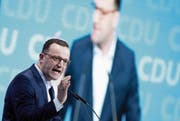 Dominiert seit Tagen die Schlagzeilen: der neue Gesundheitsminister Jens Spahn. (Bild: Hayoung Jeon/EPA (Berlin, 26. Februar 2018))