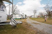 Der Horwer Campingplatz – derzeit noch in der Winterpause – bleibt mittelfristig erhalten. (Bild: Manuela Jans-Koch (16. März 2018))