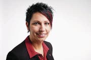 Portrait von Sandra Sollberger, Nationalraetin der SVP des Kantons Basel-Landschaft, aufgenommen am 3. Dezember 2015 in Bern. (KEYSTONE/Gaetan Bally) (Bild: GAETAN BALLY (KEYSTONE))