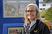 Umstieg gelungen: Job-Abo-Besitzerin Heidy Vetter an der Bushaltestelle des Luzerner Kantonsspitals.