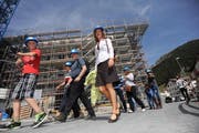 Der Rohbau des Hotels The Chedi stiess bei der Bevölkerung anlässlich des Besuchstages Anfang September auf reges Interesse. (Bild: Urs Hanhart)