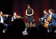 Musikalische Sehnsuchtsperlen der Romantik: Sopranistin Regula Mühlemann mit dem Casal-Quartett. (Bild: Werner Schelbert (26. Februar 2016))