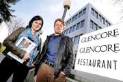 Jolanda Spiess-Hegglin und Andreas Lustenberger unterhielten sich am Dienstag in Baar zwei Stunden mit Glencore- Xstrata-CEO Ivan Glasenberg. (Bild: Stefan Kaiser / Neue ZZ)