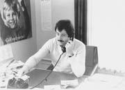 Bert Schnüriger 1979 am Redaktionspult der «Schwyzer Zeitung». (Archivbild Neue Schwyzer Zeitung)