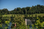 Ein Blick auf den Rotsee mit den installierten Anlagen für die Ruderregatta. (Bild: ZSO Emme)