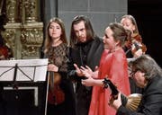 Die Sopranistin Julia Lezhneva und der Violinist, Sänger und Dirigent Dmitry Sinkovsky bei ihrem letztjährigen Auftritt mit La Voce Strumentale am Lucerne Festival Ostern in der Luzerner Hofkirche. (Bild: Peter Fischli/Lucerne Festival (Luzern, 1. April 2017))
