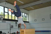In der Powerwoche wird auch ein Parkour-Workshop, wie bereits im Jahr 2017 (Bild), angeboten. Gemäss dem Kursprogramm wird der Workshop 2018 nur für Jungs angeboten. (Bild: Matthias Piazza/NZ (Stans, 24. April 2017))