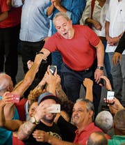 Verfügt trotz Korruptionsvorwürfen noch immer über eine grosse Anhängerschaft: Ex-Präsident Lula da Silva. (Bild: Marcelo Chello/AP (São Bernardo do Campo, 24. Januar 2018))